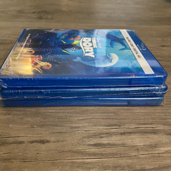 Lot of 3 Blu-ray Childrens Movie Lot - Disney Finding Dory, The Lego Movie - Picture 5 of 7